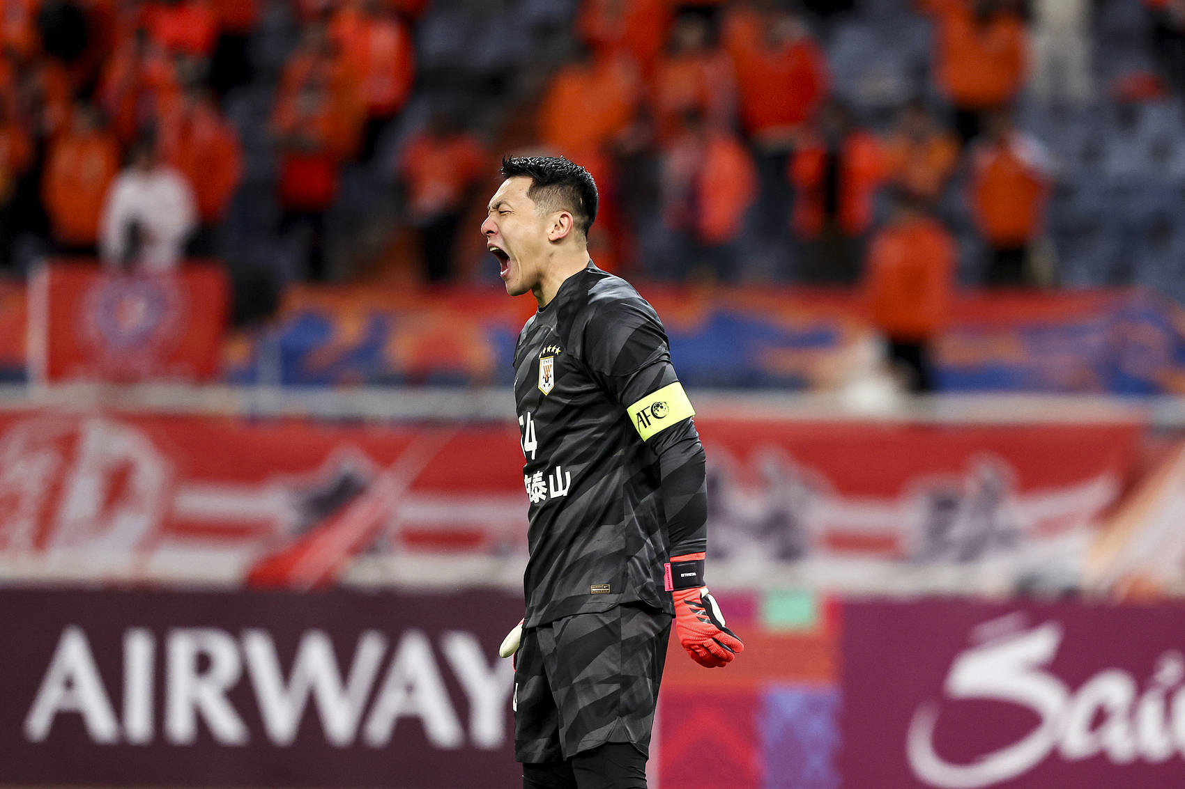 球队主力球员在比赛中发挥不稳定