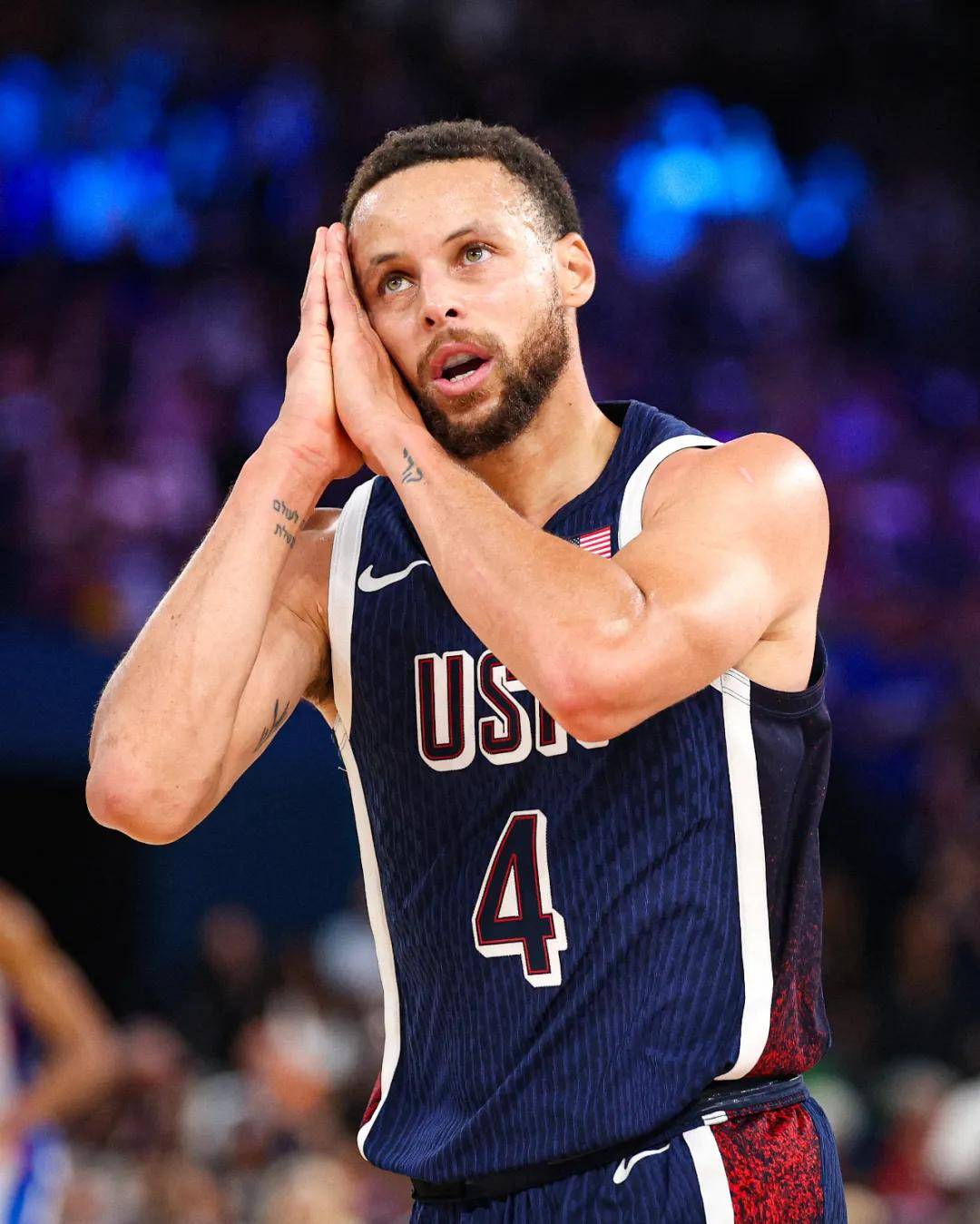 开云体育平台APP-世界最大篮球赛事中美国队夺得冠军