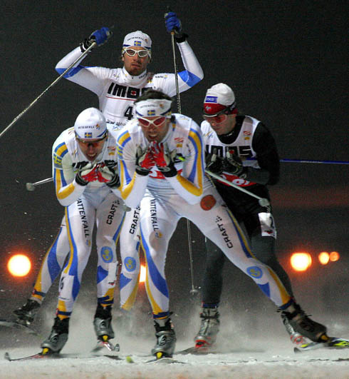 开云体育中国-芬兰队勇夺三分，小组出线前景一片光明的简单介绍