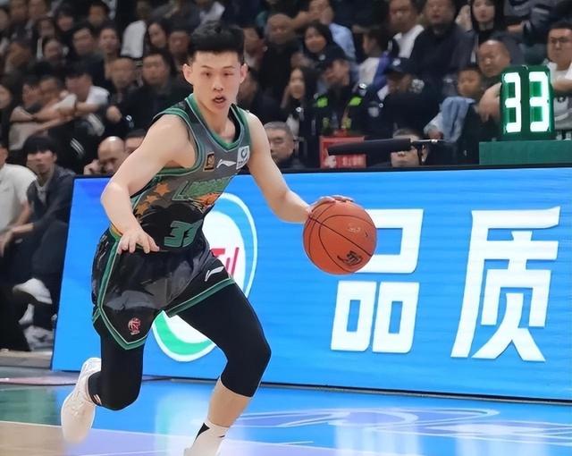 开云官网-赫塔辛球员发挥出色，帮助球队获得胜利