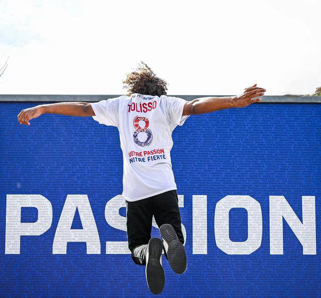 包含里昂队士气高涨迎接下一场比赛的词条