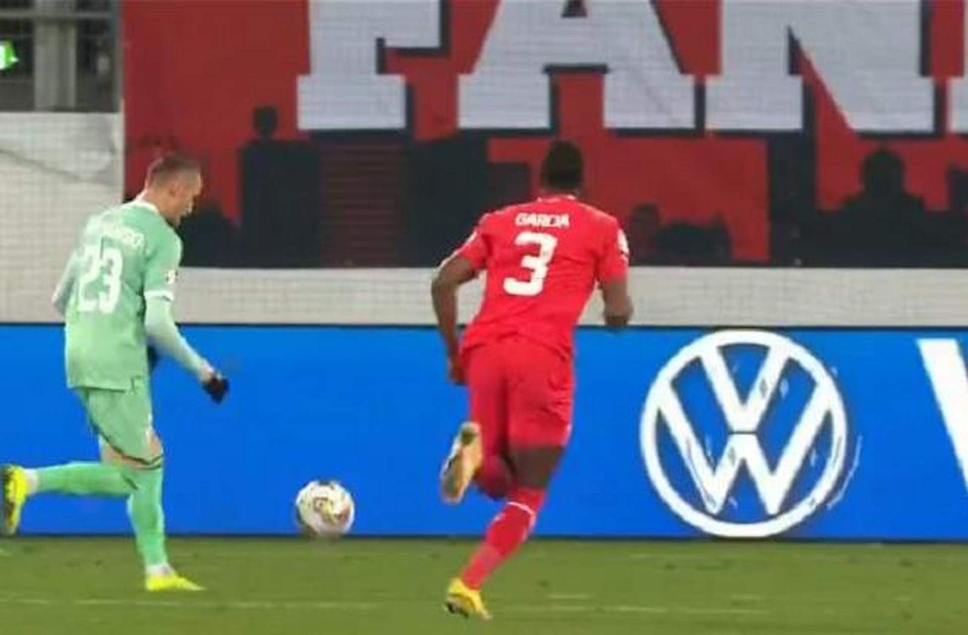 开云体育APP下载-包含欧洲杯前奏，欧预赛赛场上演巅峰对决的词条