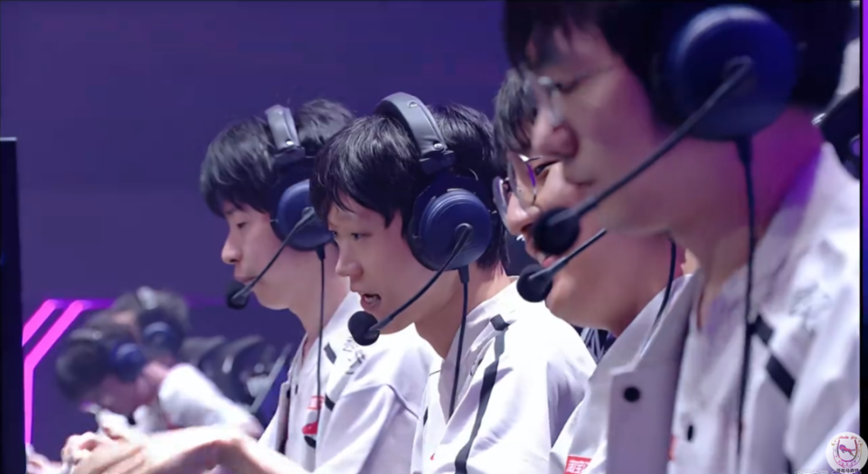 开云APP-IG轻取BLG，Caps拿下关键大龙半决赛3:1（深圳）