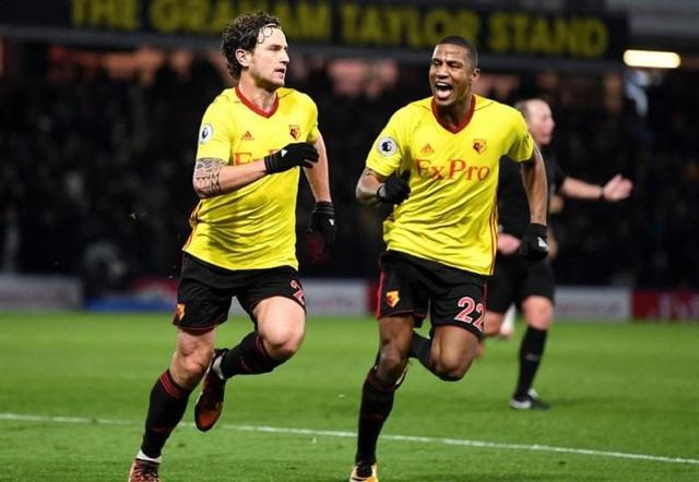 包含沃特福德取胜动力足，球队前景一片光明的词条