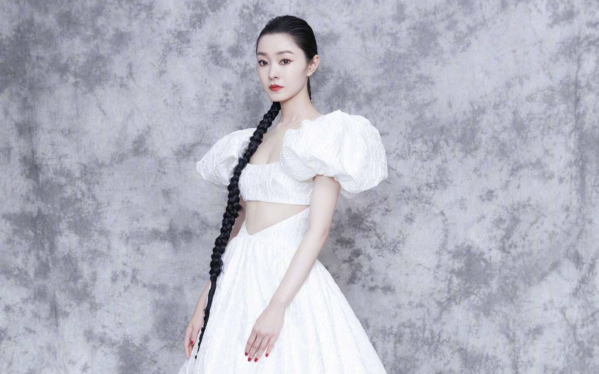 开云体育-对位攻防见真章！山西队全面压制猛龙，小贾伦关键节点连续得分定乾坤