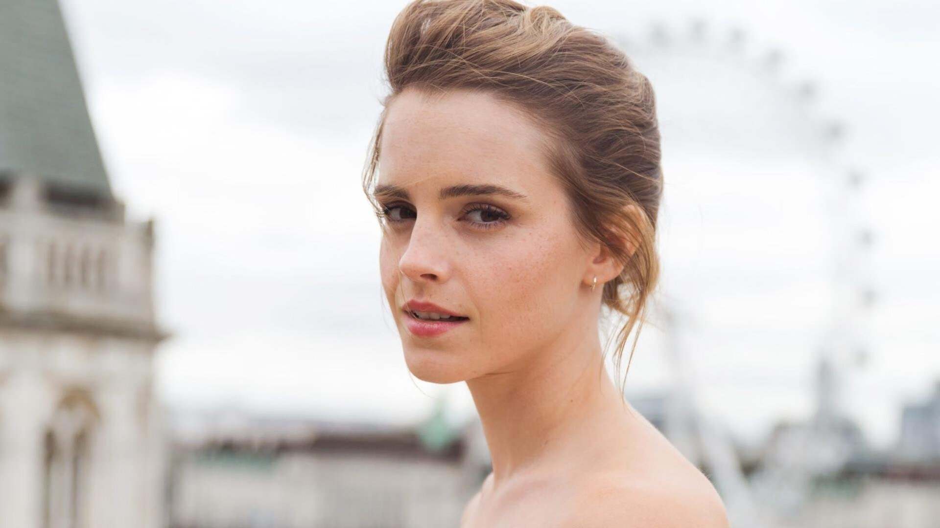 开云体育入口-权杖倾斜与平民逆袭，德甲争冠风云与NBA底特律活塞的加时传奇