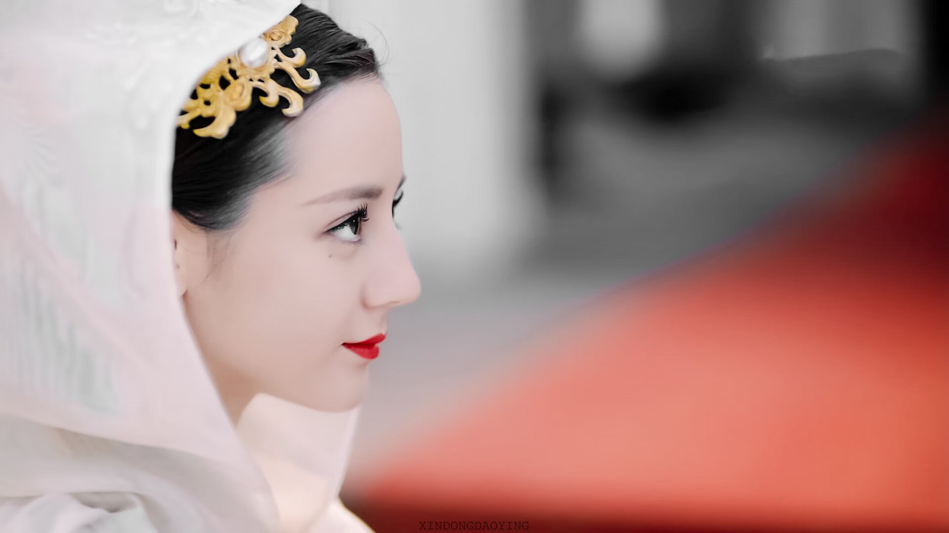 逆光飞翔,当萨拉赫在瑞典的严冬中找到西班牙的火种